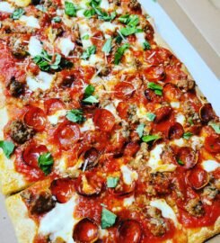 4 Bros Pizza